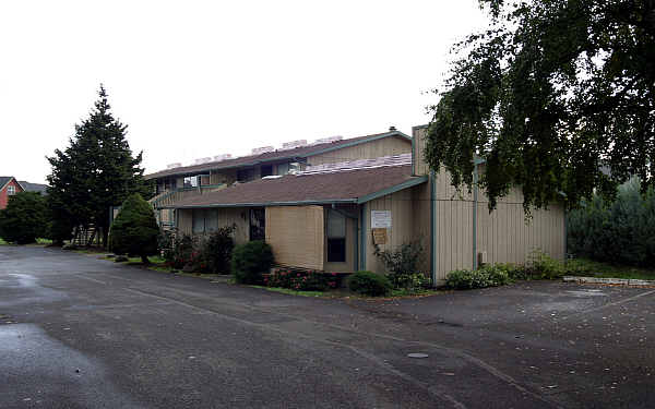 Eastwood Estates in Gresham, OR - Building Photo - Building Photo