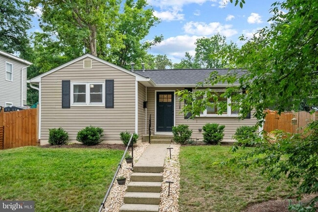 property at 4008 Lawrence Ave