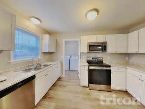 112 Glengariff Ln in Clayton, NC - Building Photo - Building Photo