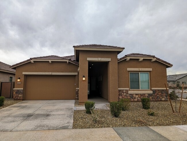 16431 W Charlotte Dr in Surprise, AZ - Building Photo - Building Photo