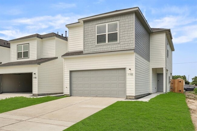 1207 Hugh Lndg Rd in Houston, TX - Building Photo - Building Photo