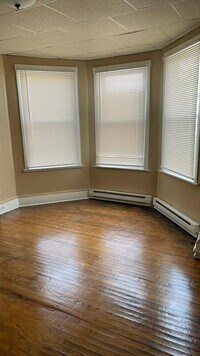 649 S 55th St photo'