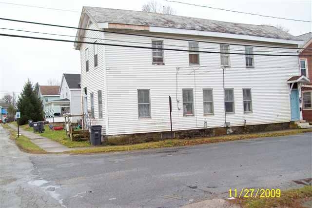 14 First St in Hoosick Falls, NY - Building Photo - Building Photo