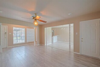 10518 Saber Ct in Houston, TX - Building Photo - Building Photo