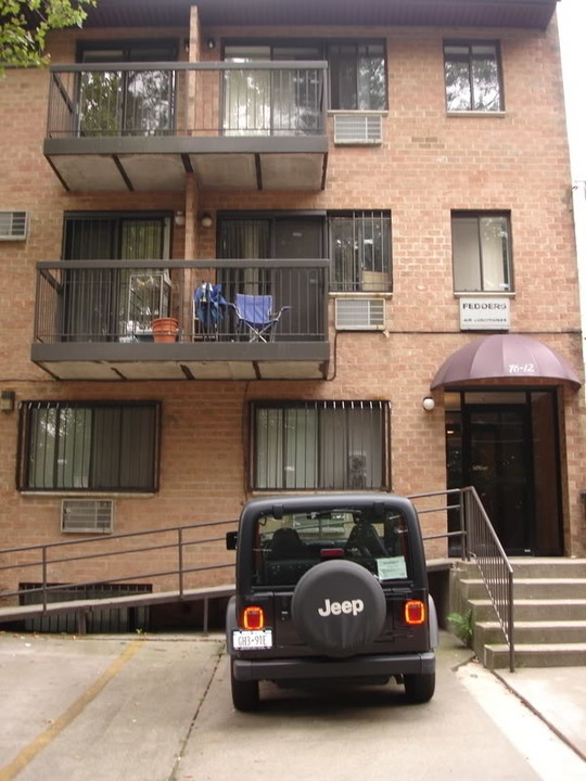 76-12 Grand Central Pky in Forest Hills, NY - Building Photo