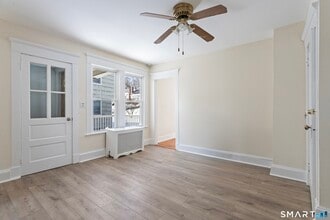 32 Bartlett Ave in Norwalk, CT - Building Photo - Building Photo