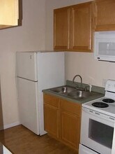 915 E Brady St, Unit Brady st in Milwaukee, WI - Foto de edificio - Building Photo