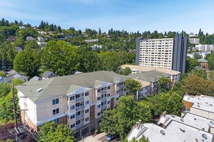 Goose Hollow Plaza Apartments