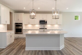 5852 Stillwater Ln in Burlington, KY - Building Photo - Building Photo