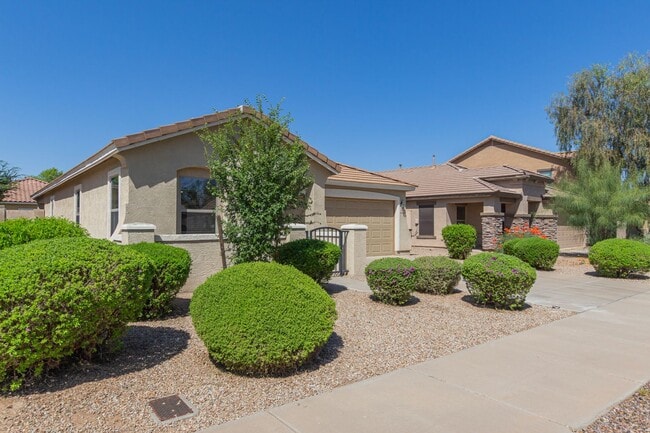 21829 E Puesta Del Sol in Queen Creek, AZ - Building Photo - Building Photo