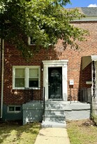 107 Upmanor Rd in Baltimore, MD - Building Photo