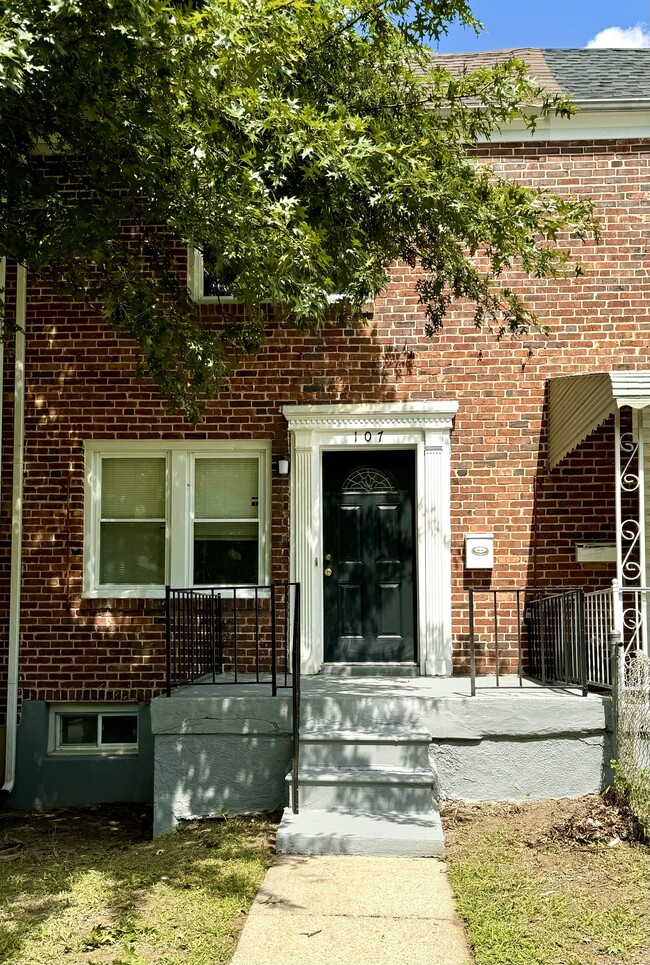 property at 107 Upmanor Rd
