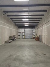 12317 Bellaire Blvd in Houston, TX - Foto de edificio - Building Photo