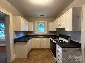 518 Oakland Ave in Charlotte, NC - Building Photo - Building Photo