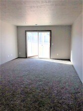 1203 N Archer Ave in Sioux Falls, SD - Building Photo - Building Photo