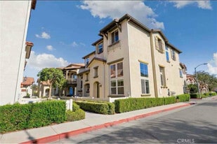 33540 Willow Haven Ln in Murrieta, CA - Building Photo