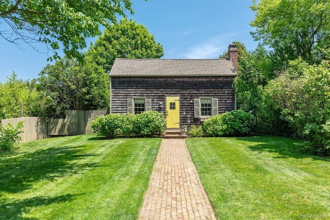 80 Rte 114 in Wainscott, NY - Building Photo - Building Photo