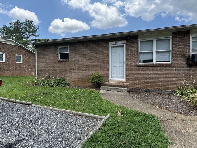 property at 2183 Edgewood Dr