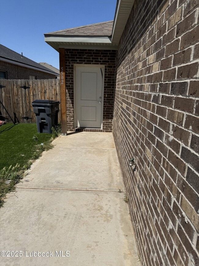property at 5502 Itasca St