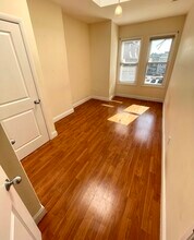 58 London St, Unit 3 in Boston, MA - Foto de edificio - Building Photo