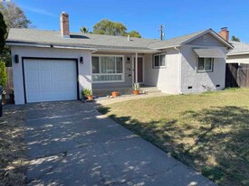 2005 Joan Way in Sacramento, CA - Building Photo