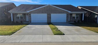 533 NW 69th Ave in Bentonville, AR - Building Photo