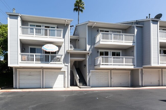 133 Mangano Cir in Encinitas, CA - Building Photo - Building Photo