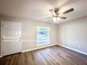 3095 Forest Glen Dr in Horn Lake, MS - Building Photo - Building Photo