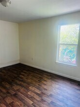 332 7th Ave N in Texas City, TX - Building Photo - Building Photo