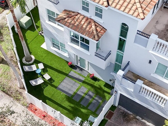 property at 601 NE 11th Ave