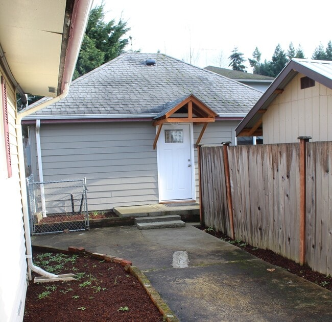 26412 106th Ave SE in Kent, WA - Building Photo - Building Photo