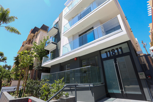 Dorothy at Granville by Wiseman in Los Angeles, CA - Foto de edificio - Building Photo