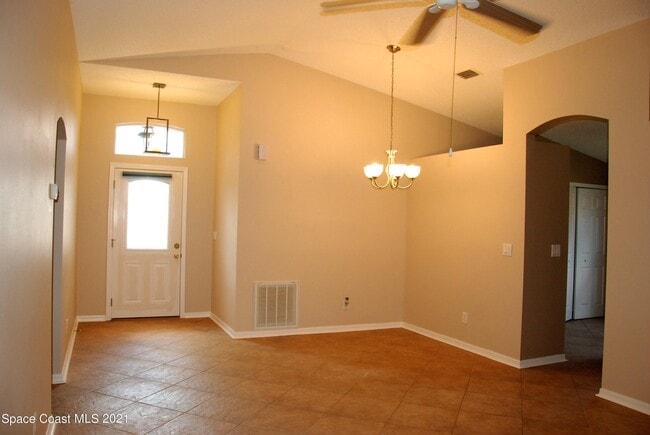 720 Wickham Lakes Dr in Melbourne, FL - Building Photo - Building Photo