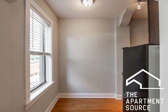 612 W Patterson Ave in Chicago, IL - Building Photo - Building Photo