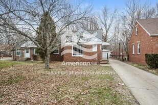 25731 Forestview Ave in Euclid, OH - Building Photo