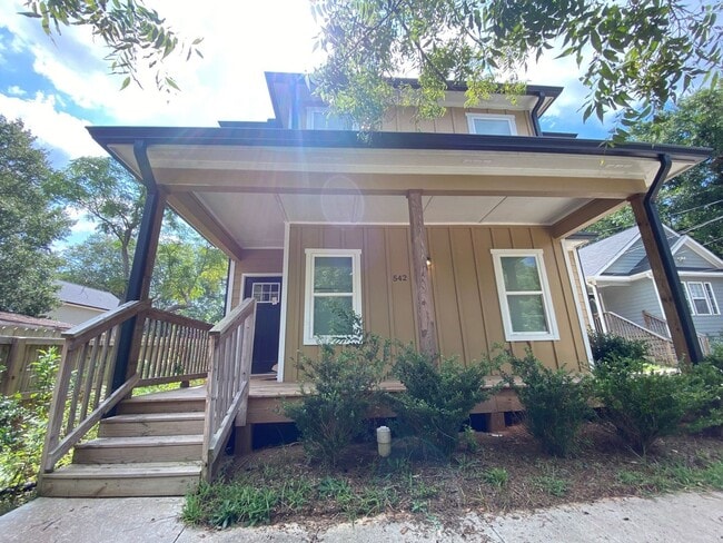 property at 542 N Peter St