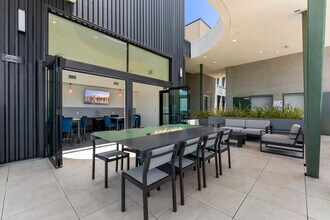 Casa Verde North Park! in San Diego, CA - Foto de edificio - Building Photo
