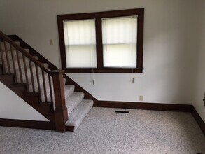 506 S 4th St, Unit 506.5 in Knoxville, IA - Building Photo - Building Photo