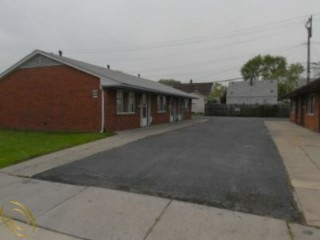 4178-4186 Drouillard St in Lincoln Park, MI - Building Photo