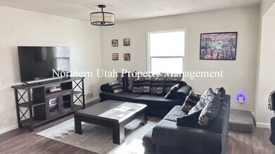 3088 Quincy Ave in Ogden, UT - Building Photo - Building Photo