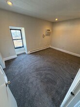 1209 Lincoln Ave in Prospect Park, PA - Foto de edificio - Building Photo