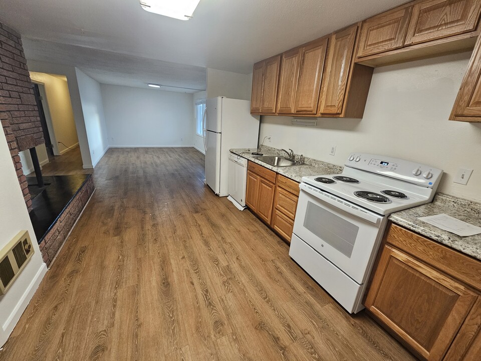 1706 14th St, Unit B in Lewiston, ID - Foto de edificio