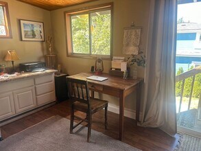 4803 SE Haig St in Portland, OR - Building Photo - Building Photo