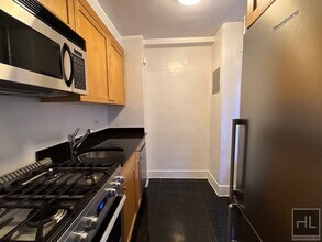 Christopher Street, Unit 4N in New York, NY - Foto de edificio - Building Photo