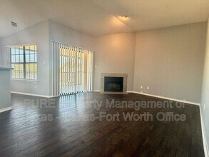 806-203 Castleglen Dr in Garland, TX - Building Photo - Building Photo
