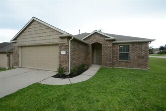 12567 Canyon Falls Boulevard in Willis, TX - Building Photo - Building Photo