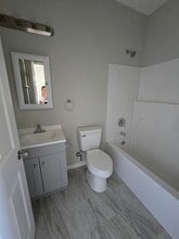 2210 S 1st Ave, Unit 2210 in Union Gap, WA - Building Photo - Building Photo