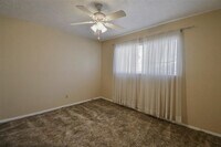 13915 Roundstone Ln photo'