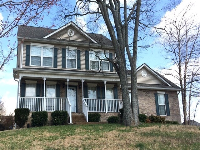 property at 2201 Ipswitch Dr