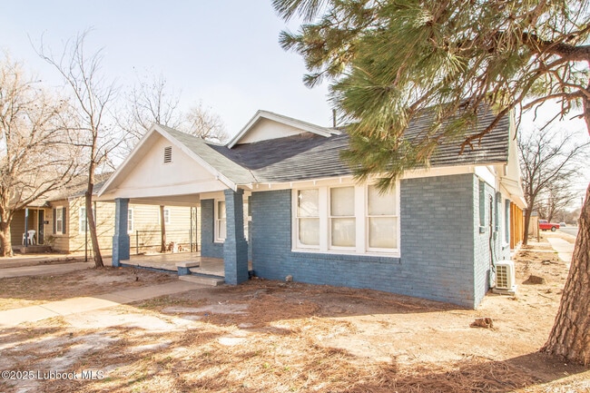 2123 26th St in Lubbock, TX - Building Photo - Building Photo